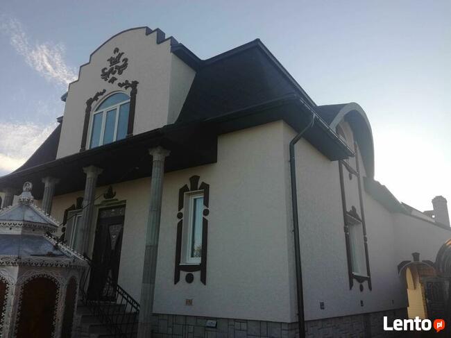 Nowoczesny tynk cienkowarstwowy do wykończenia elewacji..