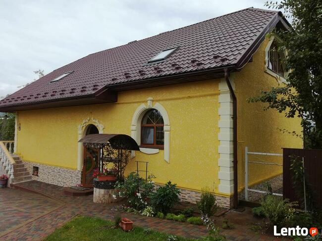 Nowoczesny tynk cienkowarstwowy do wykończenia elewacji..