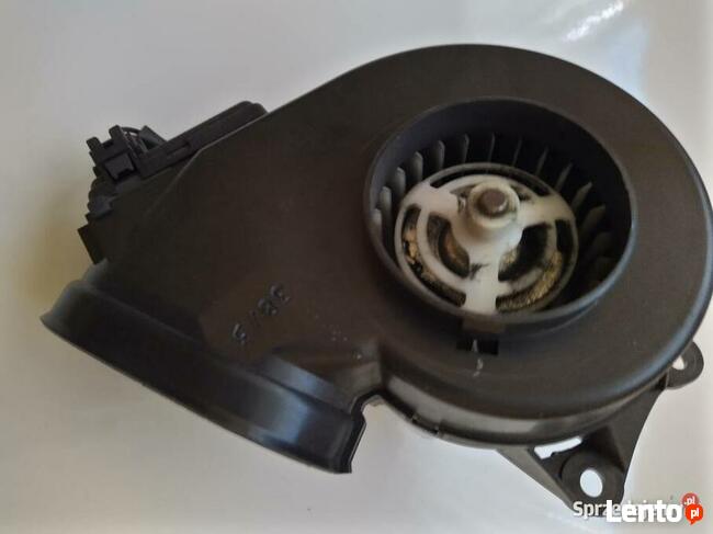Citroen C8 wentylator nawiewu boczny prawy 1485724080