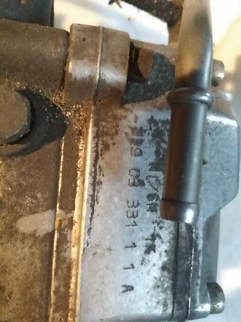 Pompa wtryskowa VW Golf seat Audi Skoda