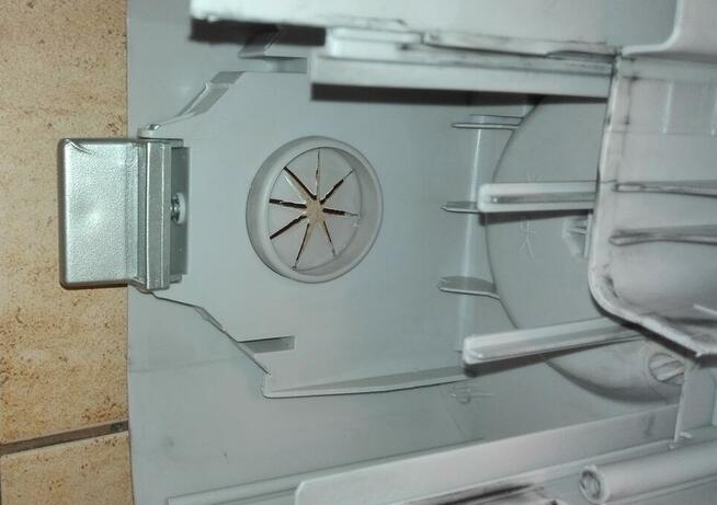 Odkurzacz Amica Qubis VJ 1032 / Na części!