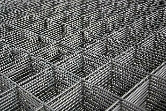 Elementy żebrowane zbrojeń na wymiar ze stali - figury, strze