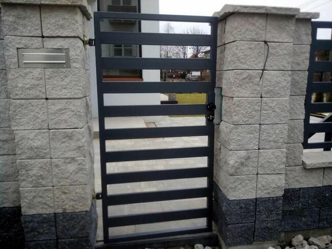 Automaty siłowniki napedy do bram - montaż