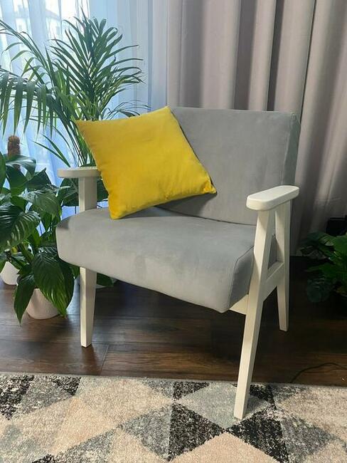 Fotel PRL fotel w stylu retro Chierowski