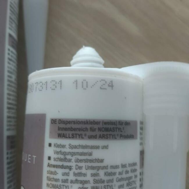 Klej do montażu listew i sztukaterii NMC