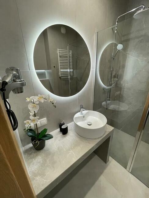 Remonty, usługi glazurnicze, płytkowanie, kafelkowanie.