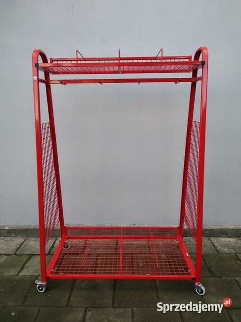 Wyposażenie do szatni, wieszaki metalowe