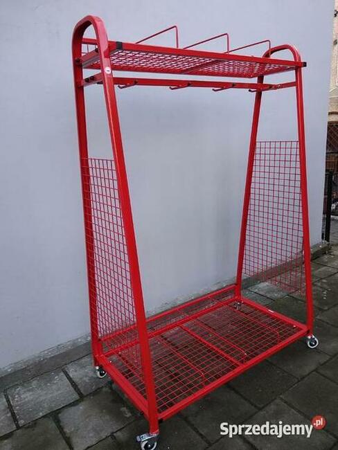 Wyposażenie do szatni, wieszaki metalowe