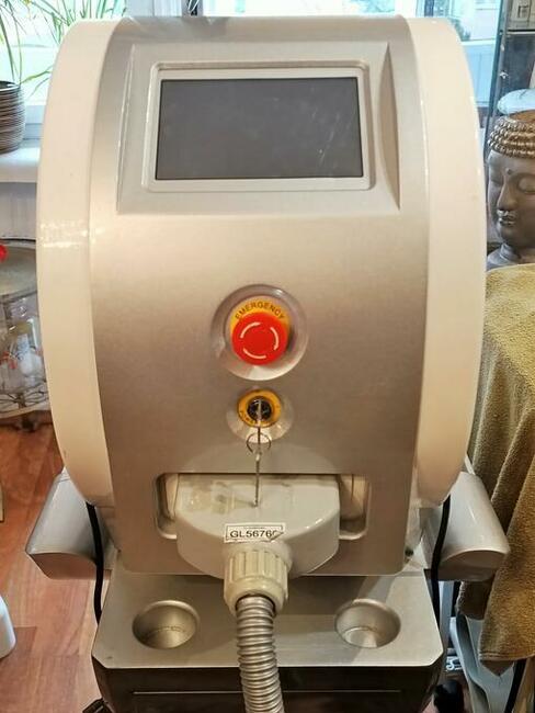 Sprzedam laser IPL Cyrano ( depilacja, trądzik, naczynka )