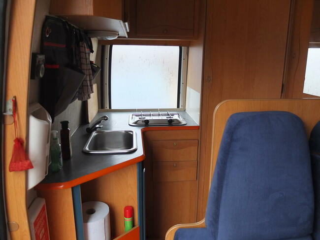 Wynajem: w pełni wyposażony Kompaktowy Kamper Fiat Adria