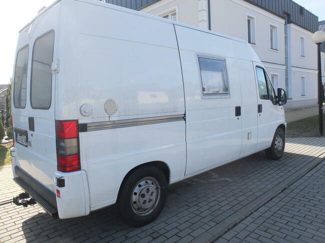 Wynajem: w pełni wyposażony Kompaktowy Kamper Fiat Adria