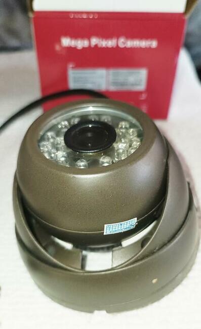 Sprzedam centralę z 4 kamerami do monitoringu w kolorze