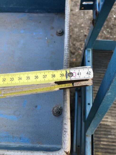 Szafki narzędziowe warsztatowe