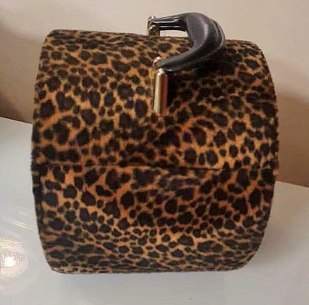 Kuferek na kosmetyki