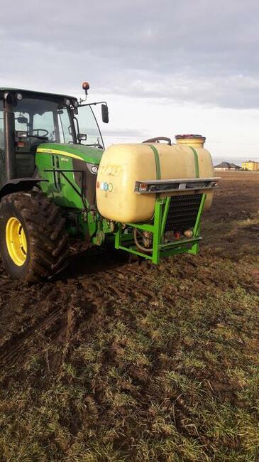 Opryskiwacz Rau 1000 L + 700 z przodu