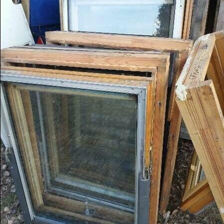 OKNA dachowe - firm : FAKRO - ROTO - są 4 szt używane