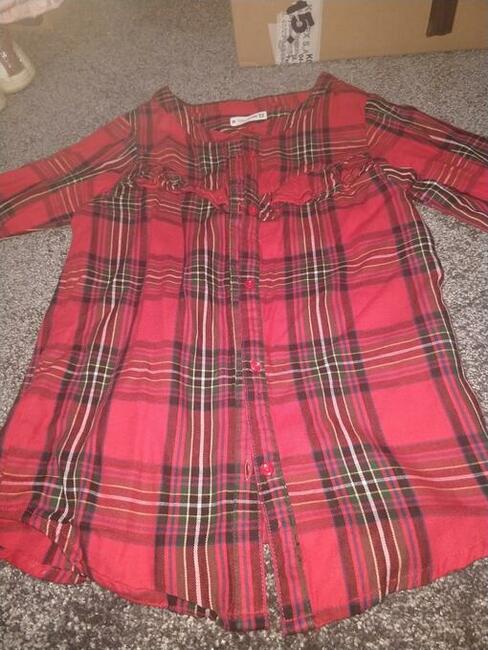 Sprzedam ubranka dziewczęce.