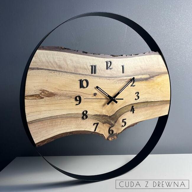 Duży drewniany zegar ścienny na zamówienie