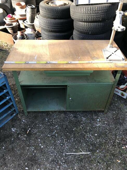 Szafki narzędziowe warsztatowe