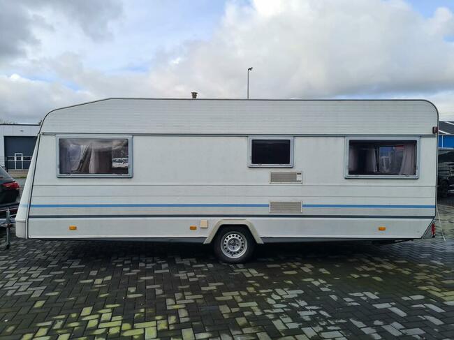 KNAUS Azur 560 ryby grzyby budowa Biznes przyczepa