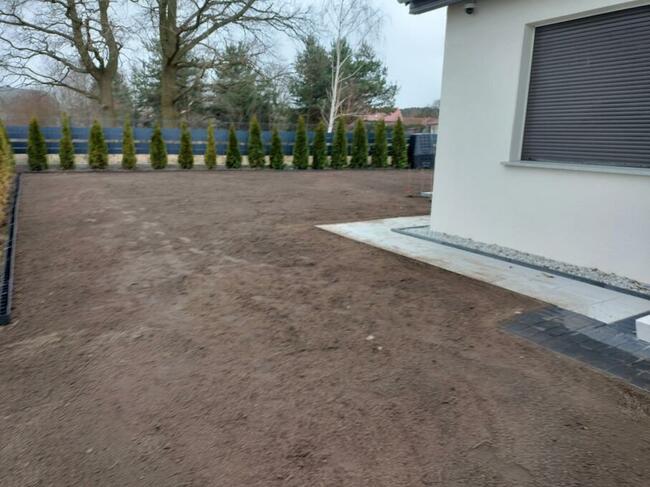 Zakładanie Trawników Usługi Ogrodnicze