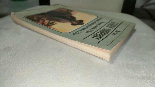 „Ludzie-skorpiony” Max Lars + GRATIS książka