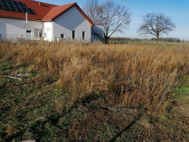 Działka budowlano-usługowa 10ar