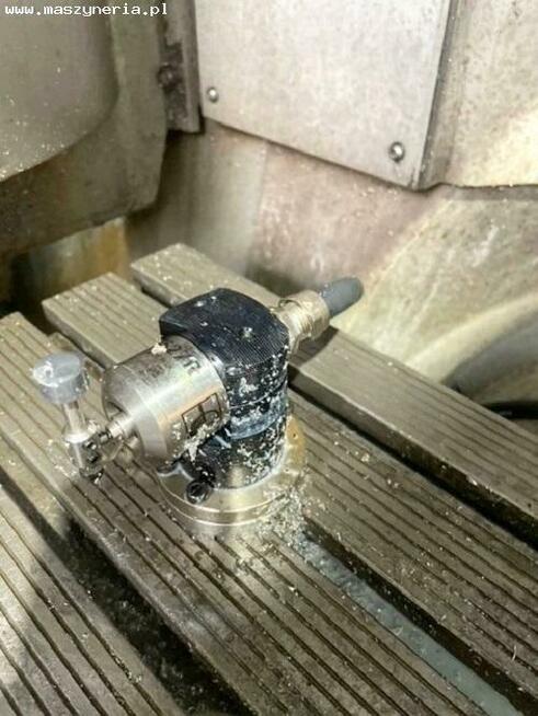 CENTRUM OBRÓBCZE PIONOWE CNC DECKEL MAHO DMU 50V