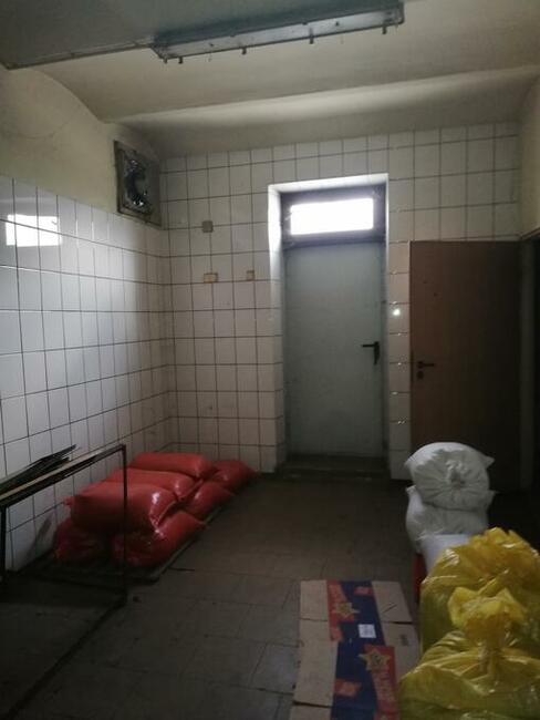 Lokal użytkowy po sklepie ogólnospożywczym i piekarni