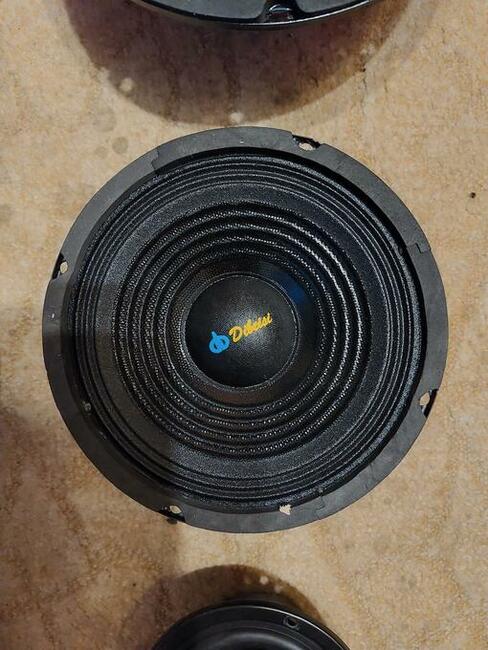 Kpl 6 głosników firmy Dibeisi 3 drożnych.