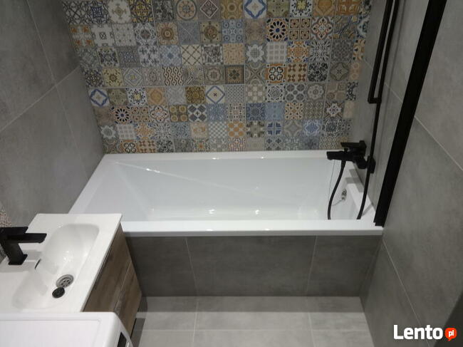 Remonty łazienek. Układanie płytek itd.