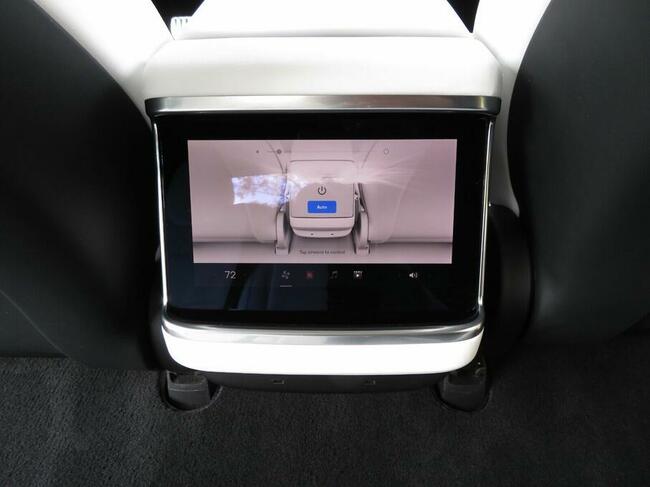 TESLA Model S Plaid 2023 z Californii