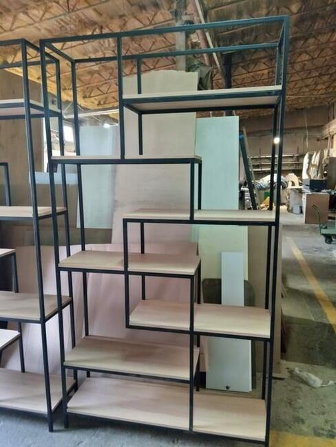 Meble na wymiar.Usługi stolarskie, tapicerstwo