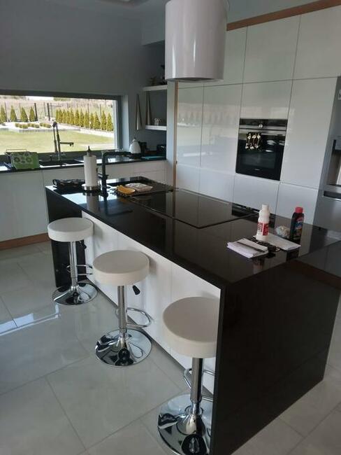 Meble na wymiar.Usługi stolarskie, tapicerstwo