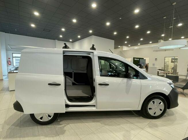 Nissan inny Business