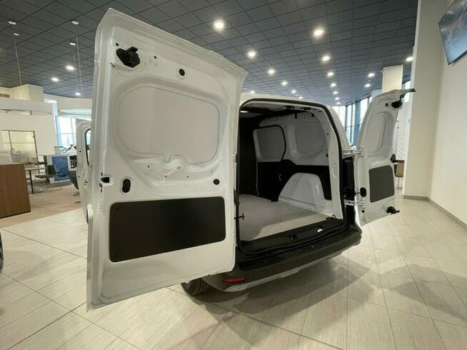 Nissan inny Business