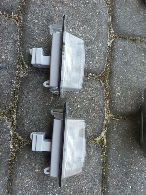 BLENDA LOTKA STOP KLAPY PEUGOT 4007