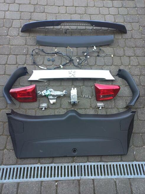 OSŁONA TAPICERKA KLAPA TYLNA PEUGOT 4007