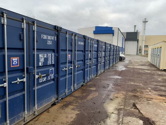 Garaż Magazyn Komórka Lokatorska Przechowalnia Rzeczy