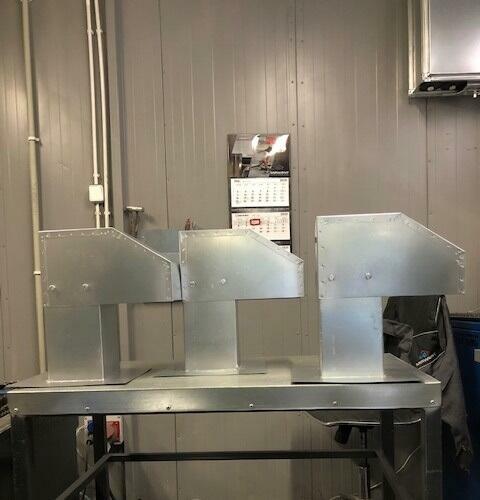 Przejście dachowe wpust do przewodów klimatyzacji STAN MAGAZ