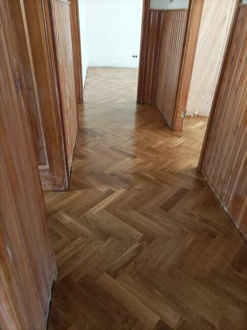 Cyklinowanie renowacja starych podłóg drzwi i schodów