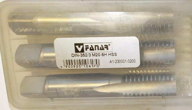 GWINTOWNIK M30x1 M 30x1 30 1 HSS FWP VIS FANAR KOMPLET 2 Szt