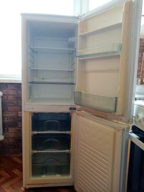 Sprzedam lodówko-zamrażarkę