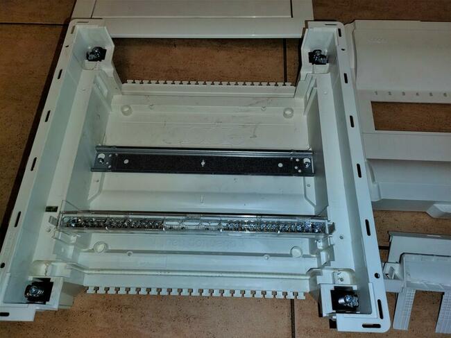 Rozdzielnica elektryczna do płyt gipsowych Volta VH12NE 1x12