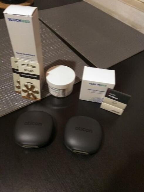 Sprzedam aparaty słuchowe lewy i prawy