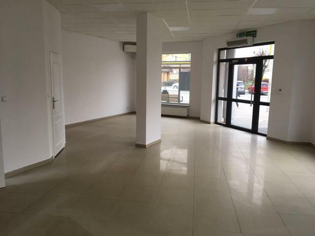 LOKAL w CENTRUM OSTROŁĘKI