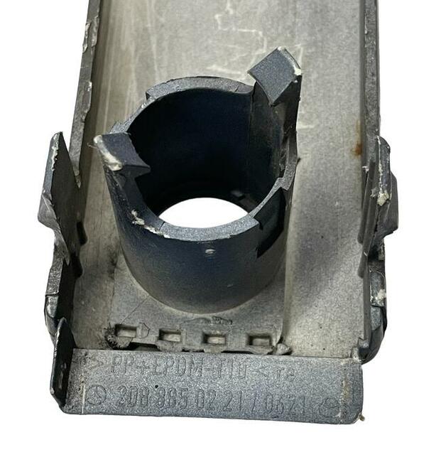 Mercedes 208 listwa zderzaka 2088850221