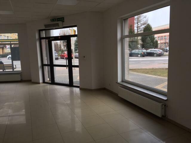 LOKAL w CENTRUM OSTROŁĘKI