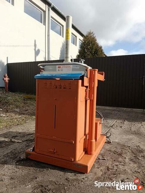 Belownica prasa zgniatarka do foli makulatury kartonu Orwak