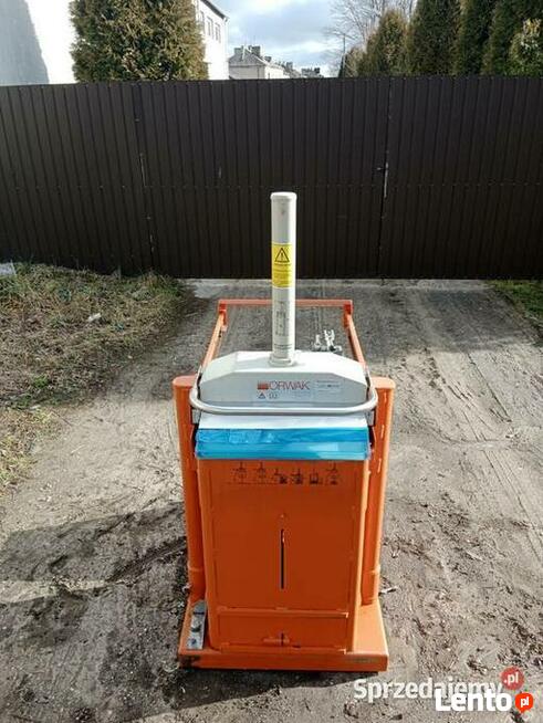 Belownica prasa zgniatarka do foli makulatury kartonu Orwak